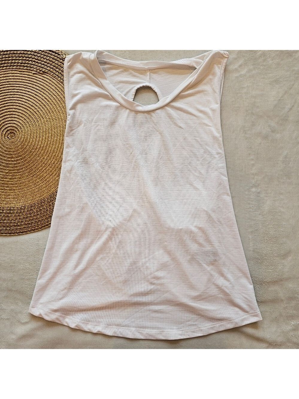 💥4 for $25💥 White Workout Sleeveless Top With Crossover Back